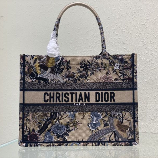 Christian Dior Shopping Bags